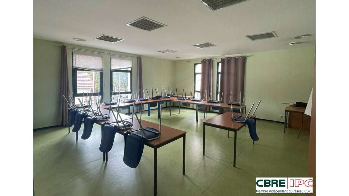 A louer bureaux 180m² R+1 à Pau en centre-ville