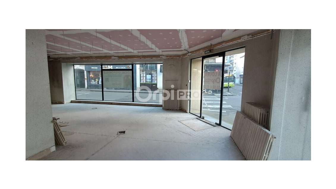 A louer commerce 80m² à Pau centre