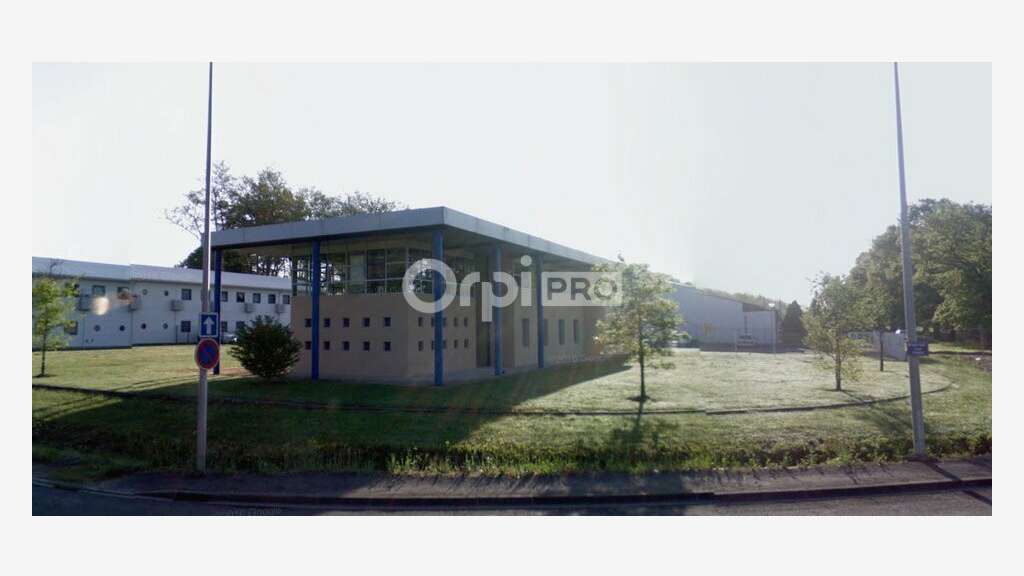 A louer bureaux de 600m² à Pau zone indus Nord