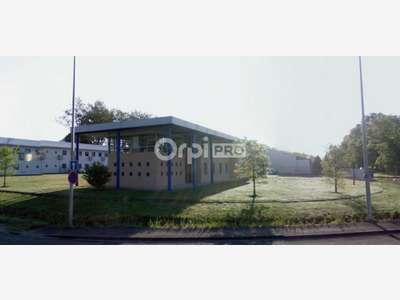 A louer bureaux de 600m² à Pau zone indus Nord