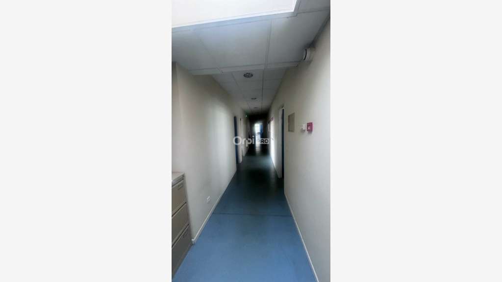 A louer bureaux de 600m² à Pau zone indus Nord