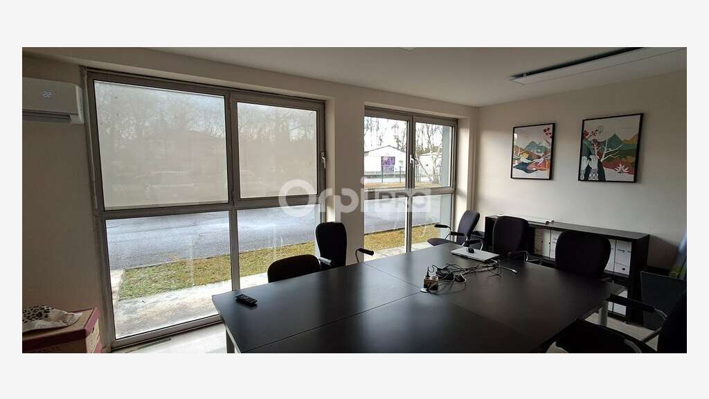 Bureaux 35m² RDC à louer à Pau Nord