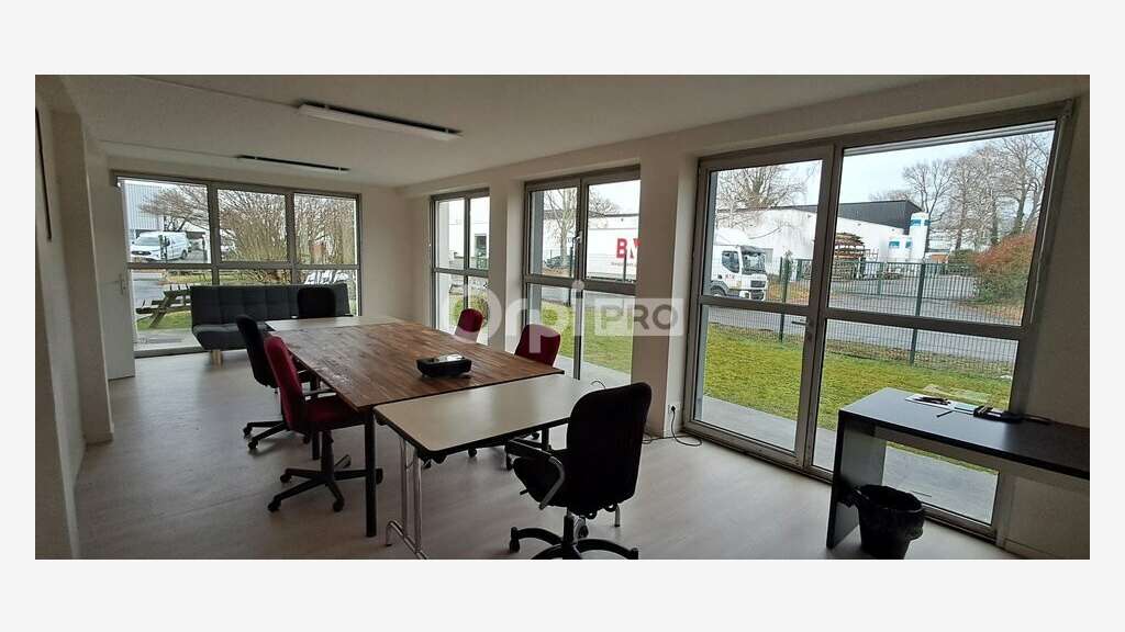 Bureaux 35m² RDC à louer à Pau Nord