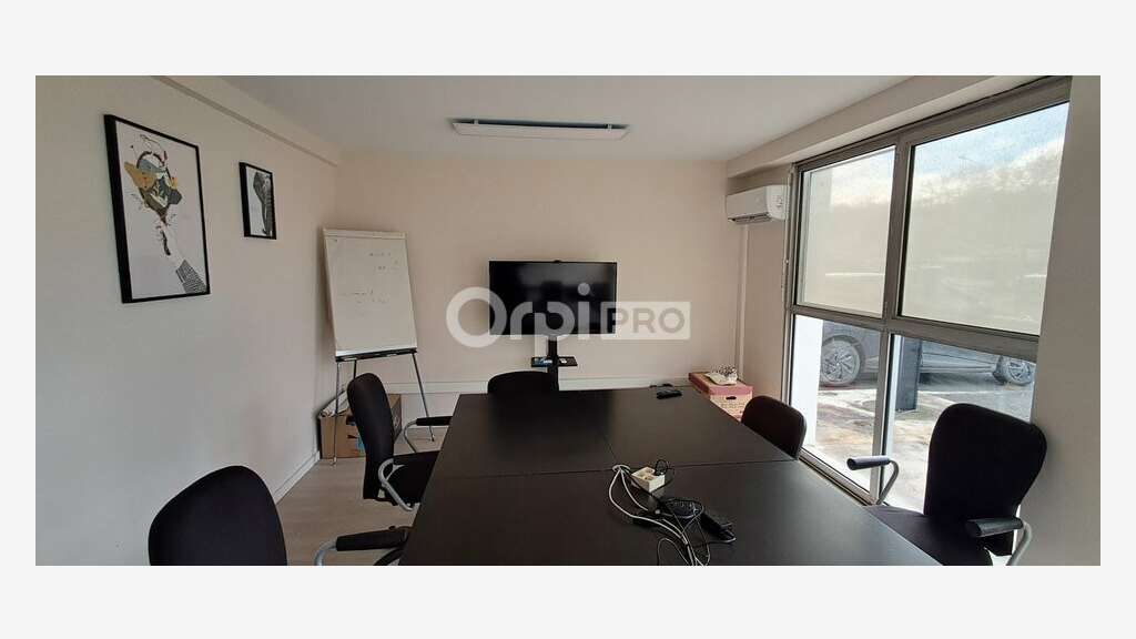 Bureaux 35m² RDC à louer à Pau Nord