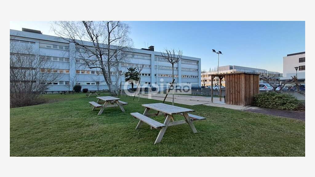 Bureau de 75m² à louer Pau prox pôle universitaire