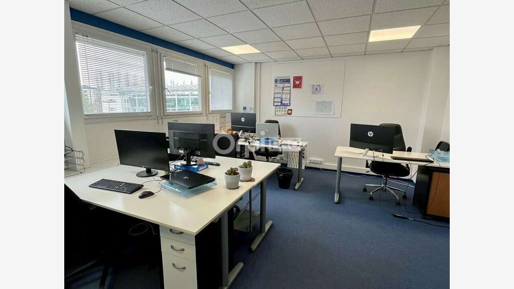 Bureau de 75m² à louer Pau prox pôle universitaire