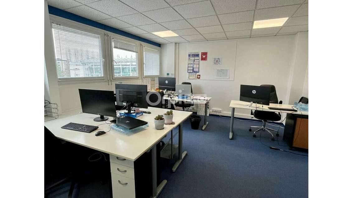 Bureau de 75m² à louer Pau prox pôle universitaire