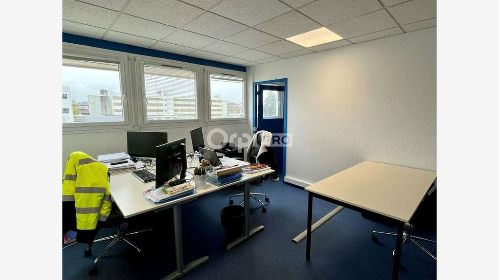 Bureau de 75m² à louer Pau prox pôle universitaire