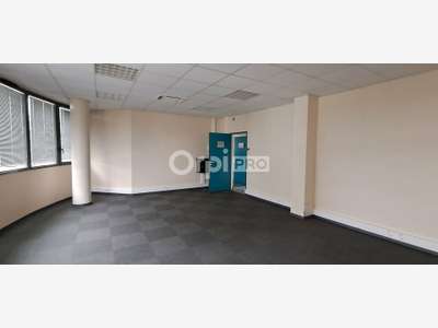 A louer bureaux de 45m² à Pau Université Hélioparc