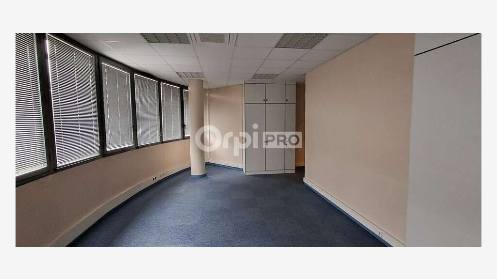 A louer bureaux de 45m² à Pau Université Hélioparc