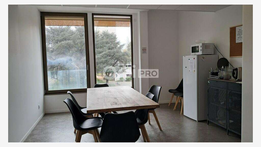 A louer bureaux 24m² à Pau quartier Saragosse