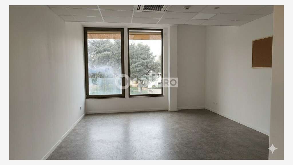 A louer bureaux 24m² à Pau quartier Saragosse