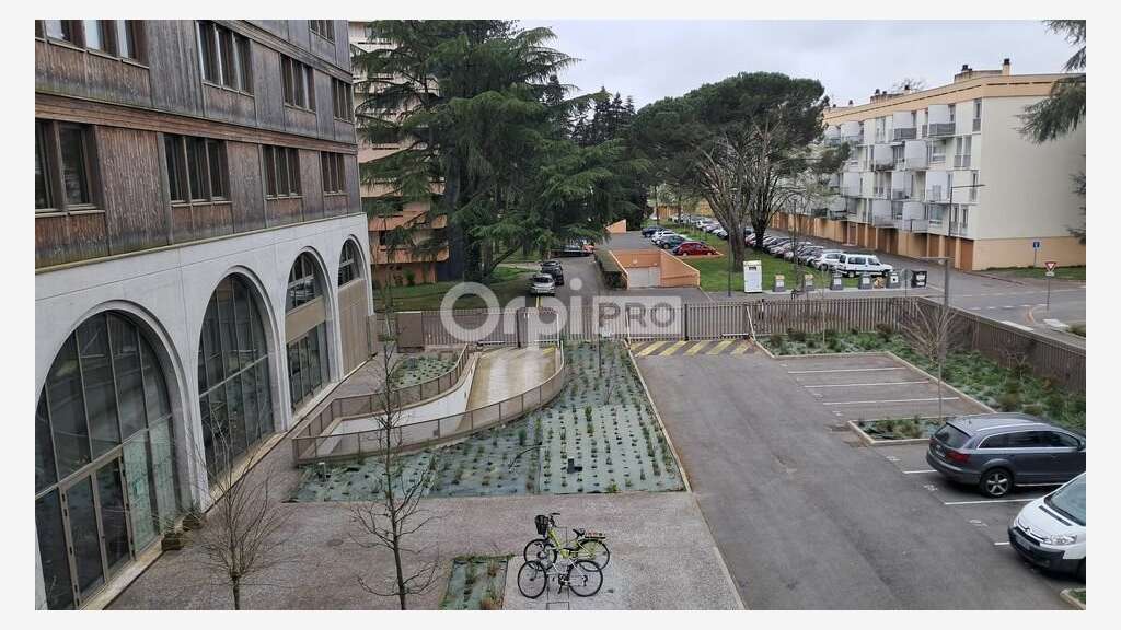 A louer bureaux 18m² Pau quartier Saragosse