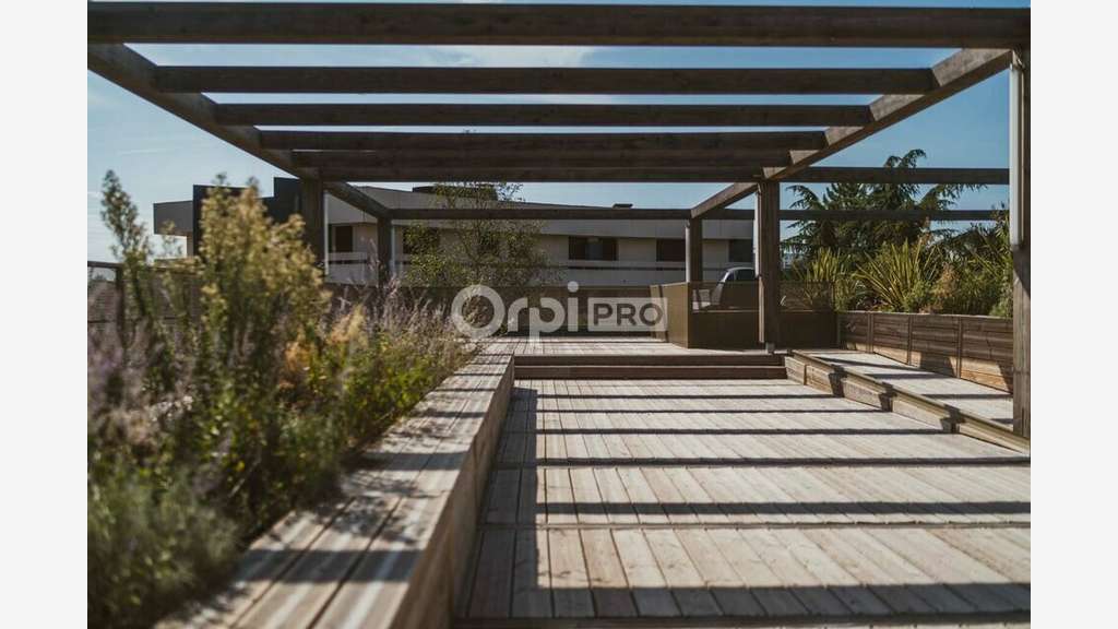 A louer bureaux 18m² Pau quartier Saragosse