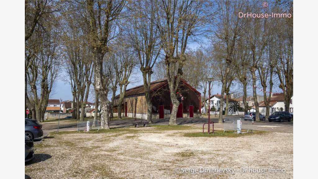A louer bureau dans espace partagé à Pauillac 