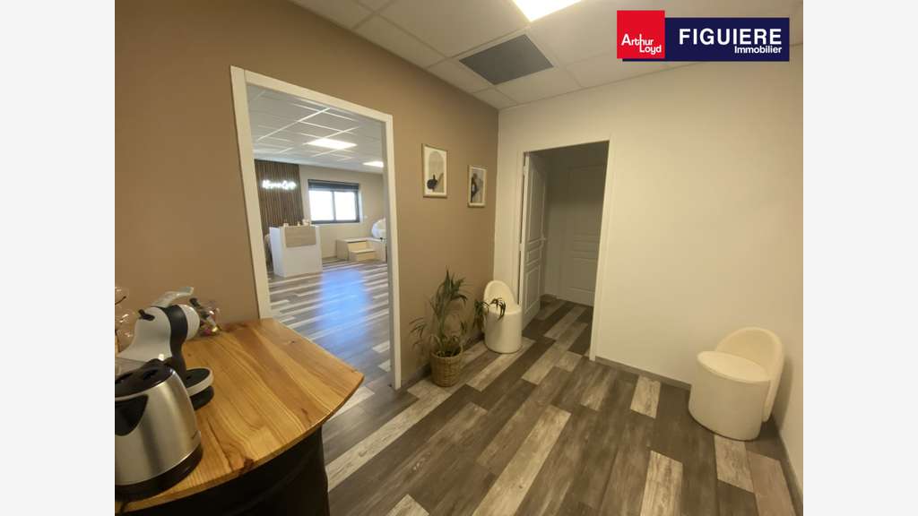 Bureaux de 90m² à louer à Pelissanne Bas Taulet