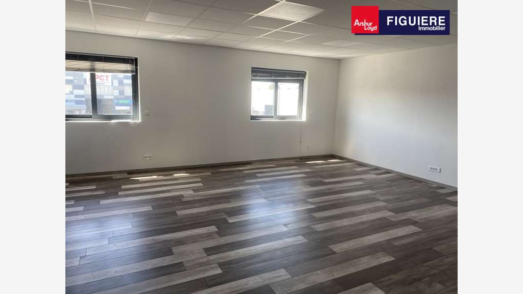 Bureaux de 90m² à louer à Pelissanne Bas Taulet