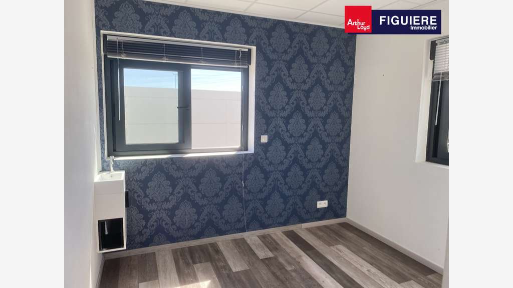 Bureaux de 90m² à louer à Pelissanne Bas Taulet