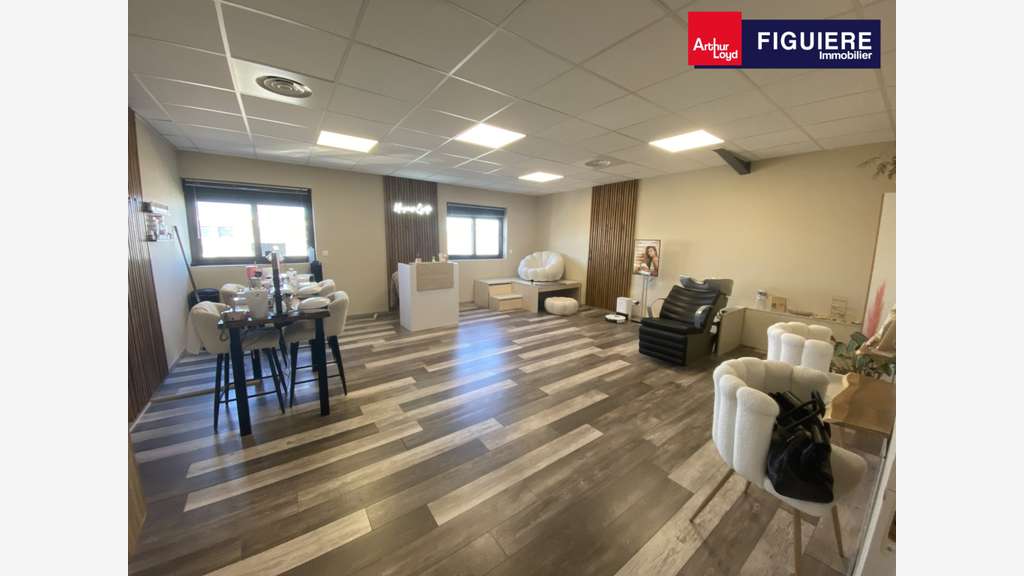Bureaux de 90m² à louer à Pelissanne Bas Taulet