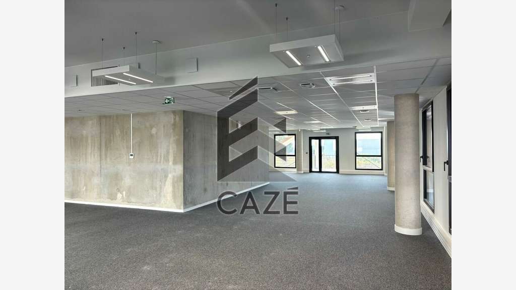 Superbes bureaux neufs 190m² à louer à Périgny