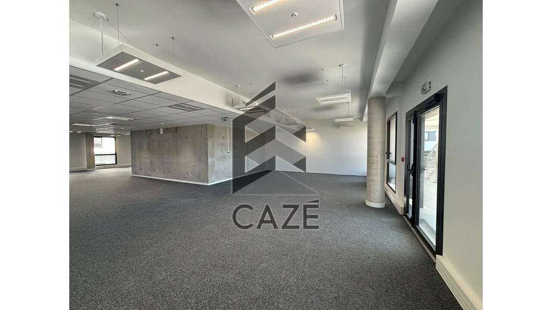 Superbes bureaux neufs 190m² à louer à Périgny