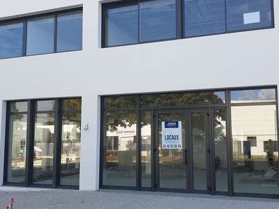 A louer bureaux 80m² Zone Industrielle Périgny