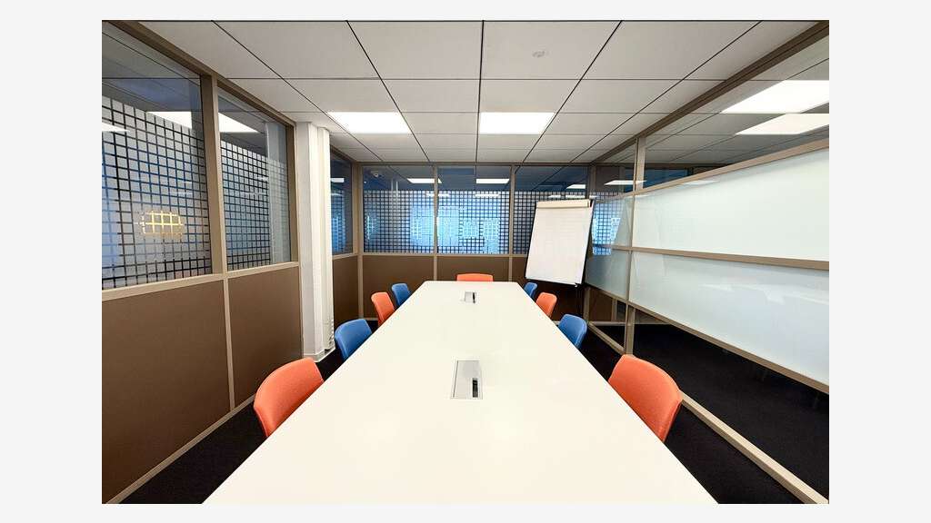 A louer bureaux aménagés 231m² RDC à Pérols