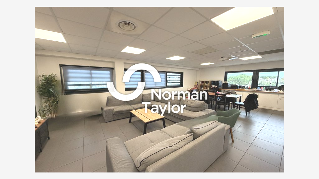 Bureaux 230m² à louer à Pérols / Montpellier Sud