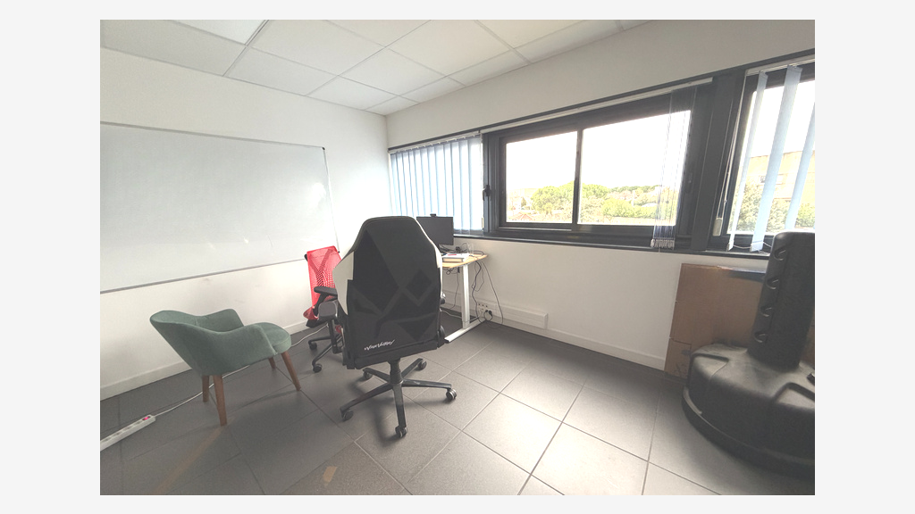 Bureaux 230m² à louer à Pérols / Montpellier Sud