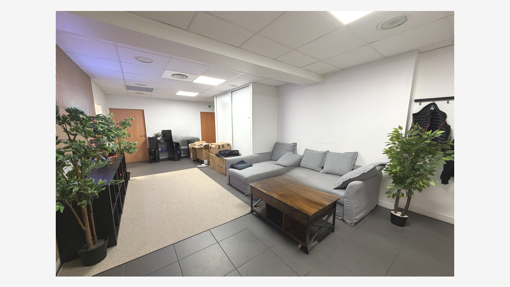 Bureaux 230m² à louer à Pérols / Montpellier Sud