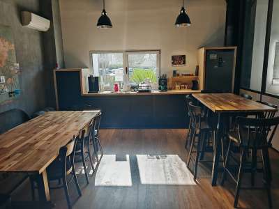 A louer local mixte ERP 220m² Montpellier aéroport