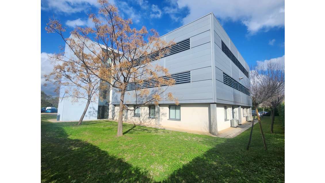 A louer bureaux PMR et lumineux 230m² à Pérols