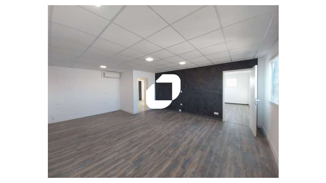 A louer Bureaux 200m² Perols