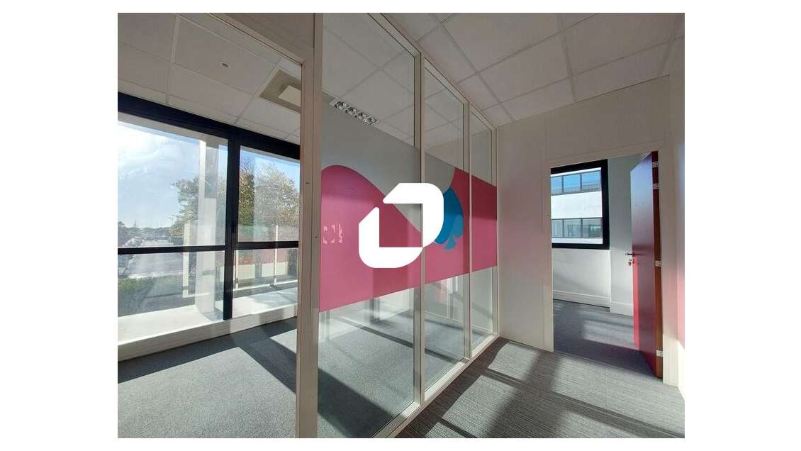 A louer Bureaux 1092m² Perols