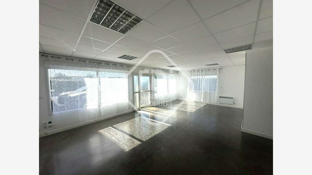 Bureaux de 120m² à louer parc de l'aéroport Perols