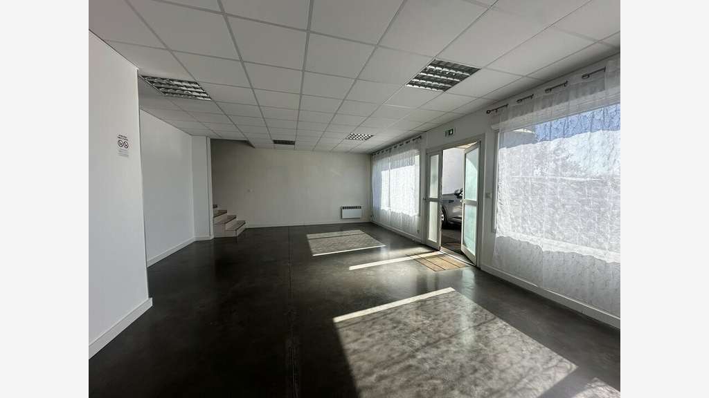 Bureaux de 120m² à louer parc de l'aéroport Perols