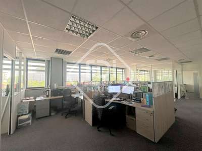 Bureaux rénovés 211m² RDC à louer à Pérols