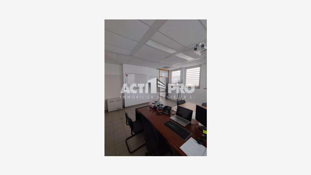 À louer bureaux 170m² R+1 à Perpignan Tecnosud