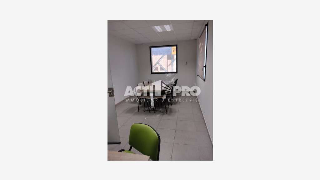 À louer bureaux 100m² R+1 à Perpignan rocade ouest