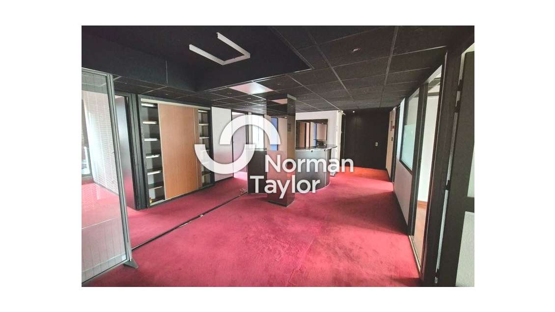 Bureaux 250m² à vendre à louer à Perpignan centre 