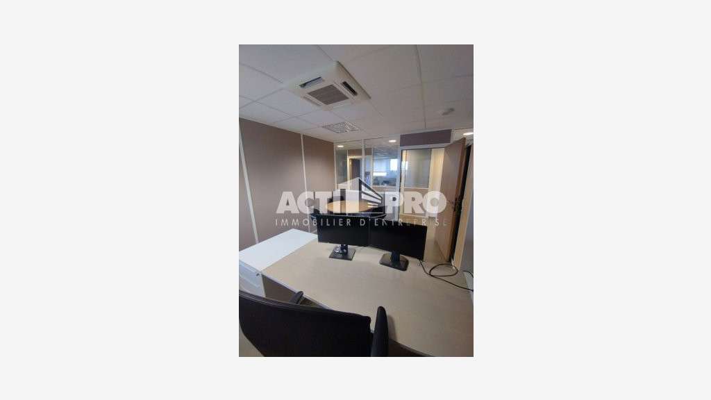 À louer bureaux 300m² R+1 Perpignan Zone Torremila