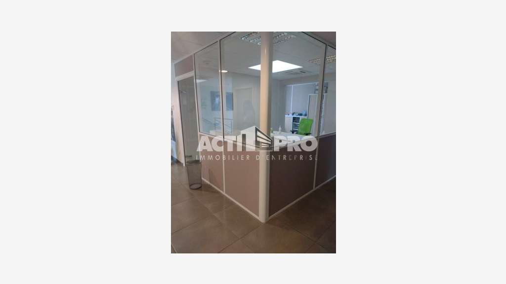 À louer bureaux 300m² R+1 Perpignan Zone Torremila
