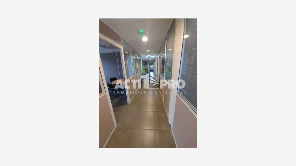 À louer bureaux 300m² R+1 Perpignan Zone Torremila