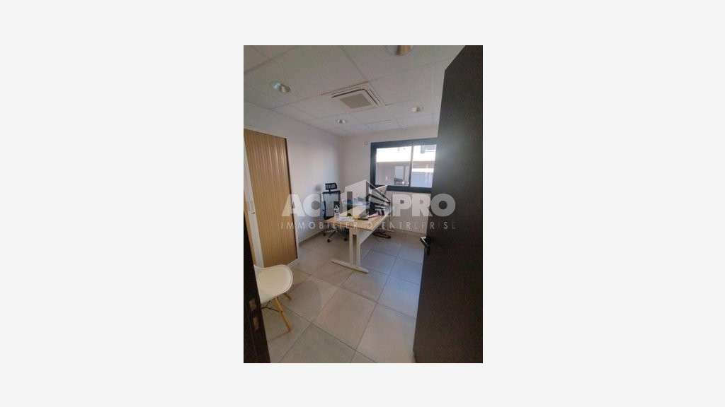 À louer bureaux 170 m² à Perpignan TECNOSUD