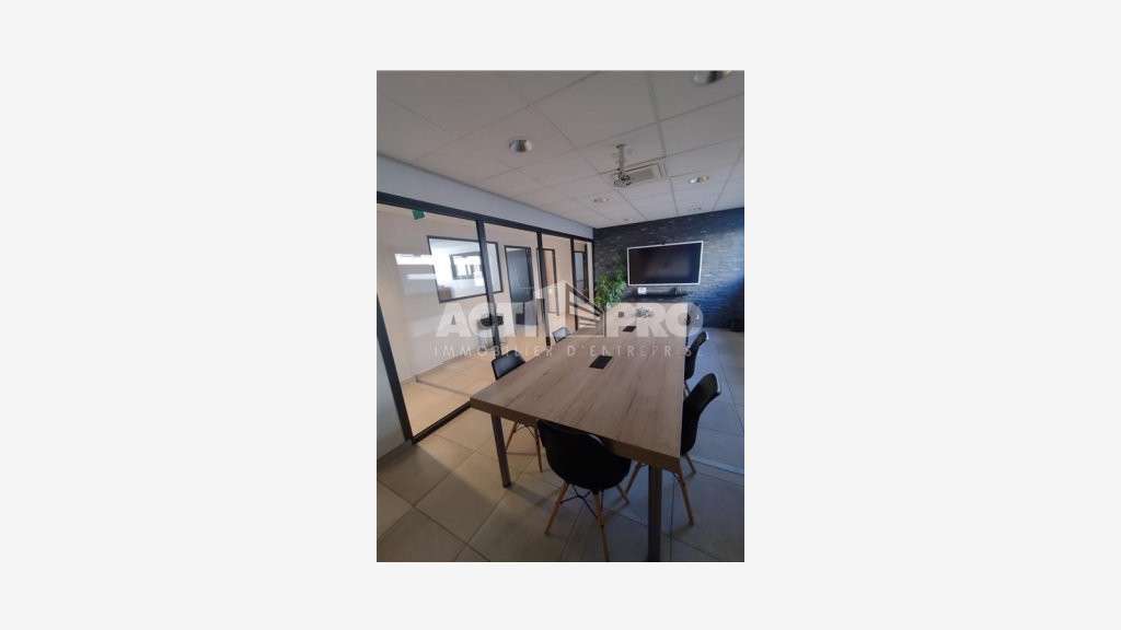 À louer bureaux 170 m² à Perpignan TECNOSUD