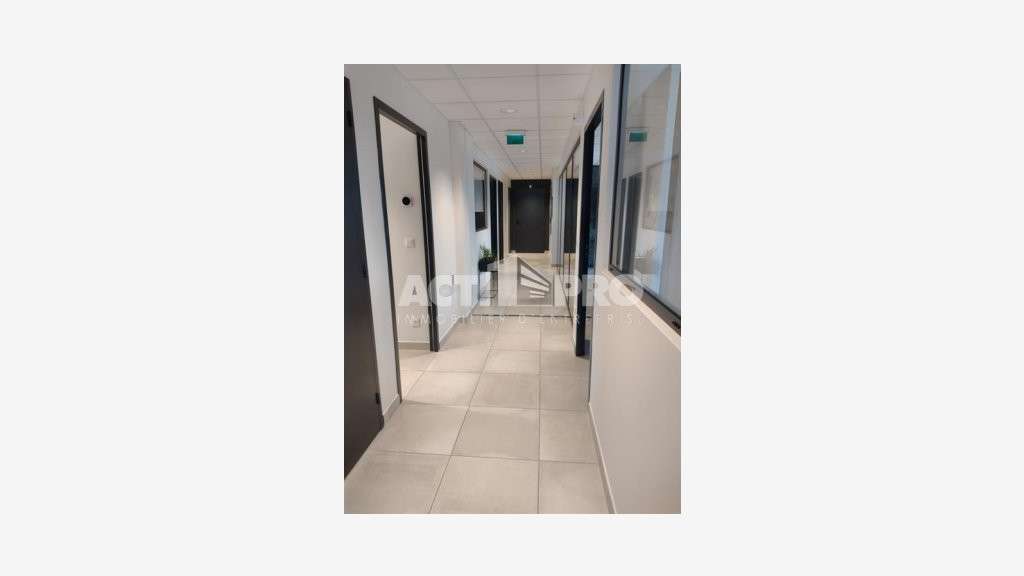 À louer bureaux 170 m² à Perpignan TECNOSUD