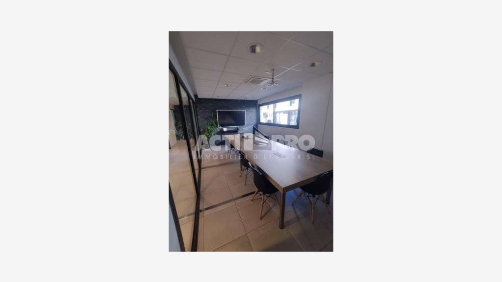 À louer bureaux 170 m² à Perpignan TECNOSUD