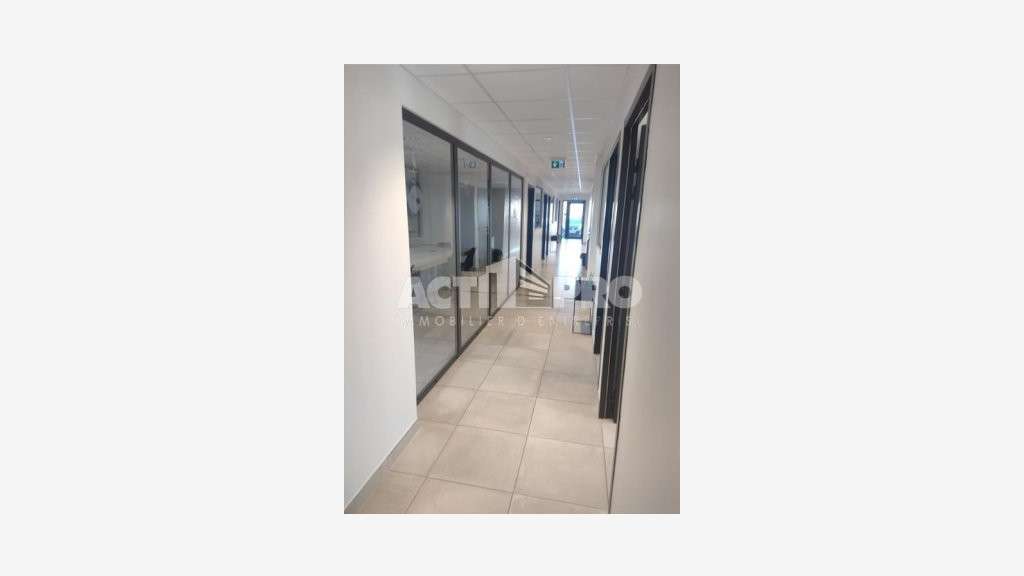 À louer bureaux 170 m² à Perpignan TECNOSUD