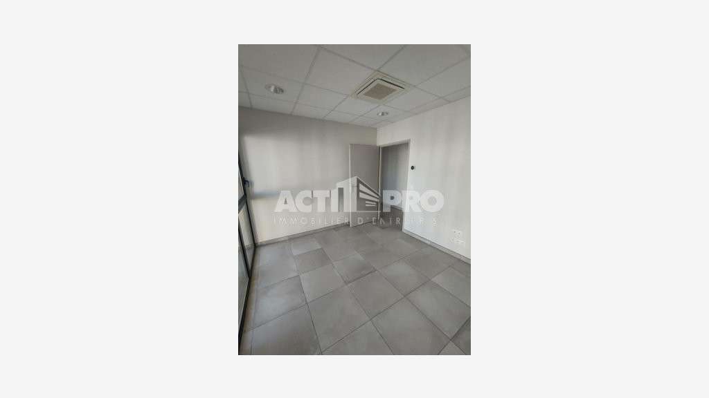 À louer bureaux 40 m² à Perpignan Tecnosud