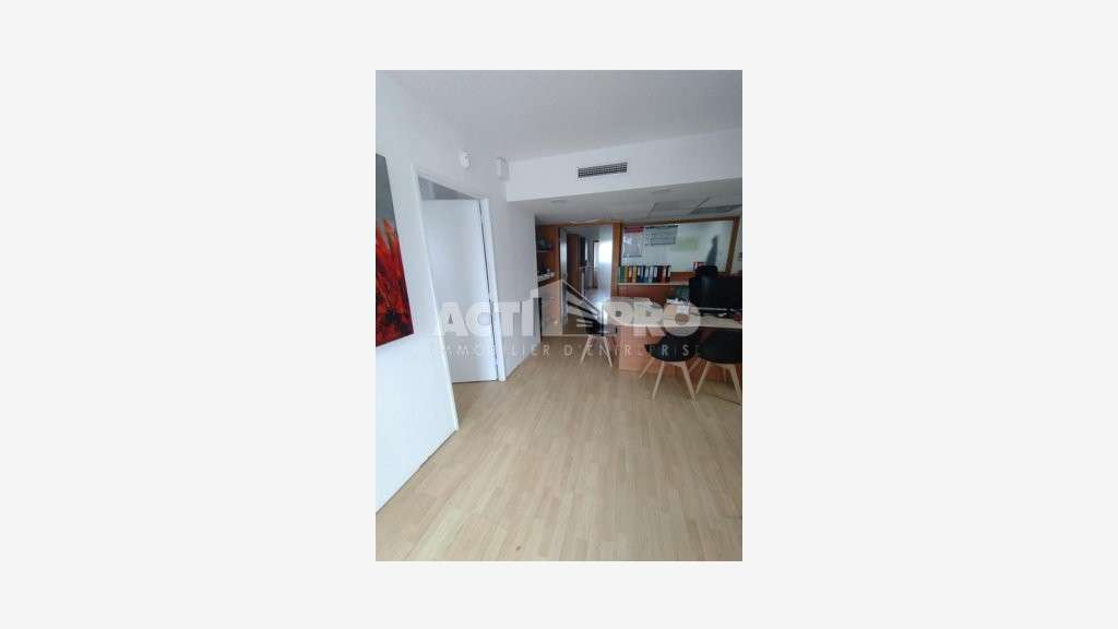 À louer bureaux de 92 m² au sud de Perpignan